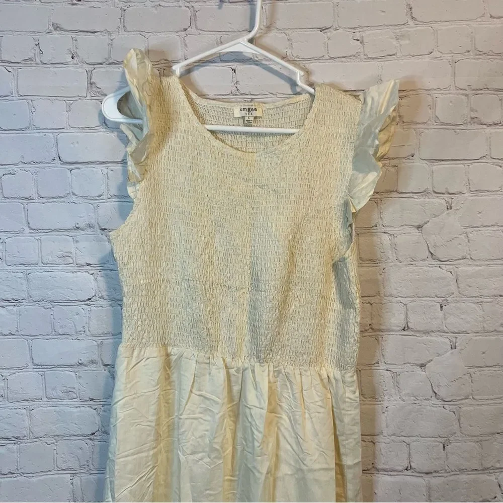 Umgee Cream Smocked Flutter Sleeve Tiered Midi Dress size large